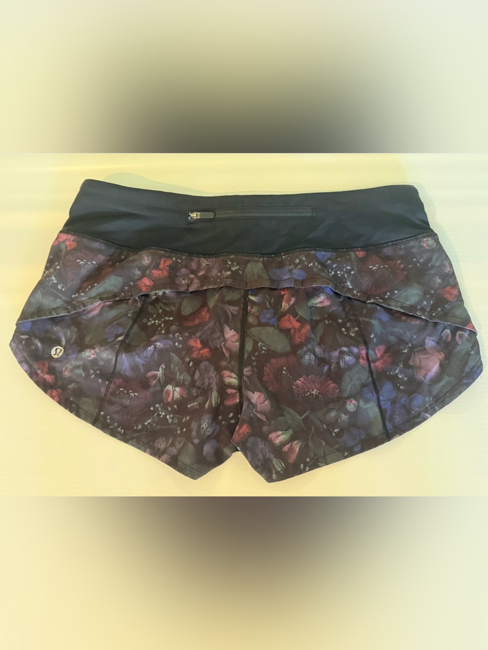 Lululemon Speed Short - Frozen Flourish - Picture 2 of 4